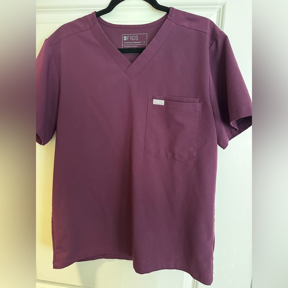 Figs Men's Medium Deep Purple Leon Three-Pocket Scrub Top